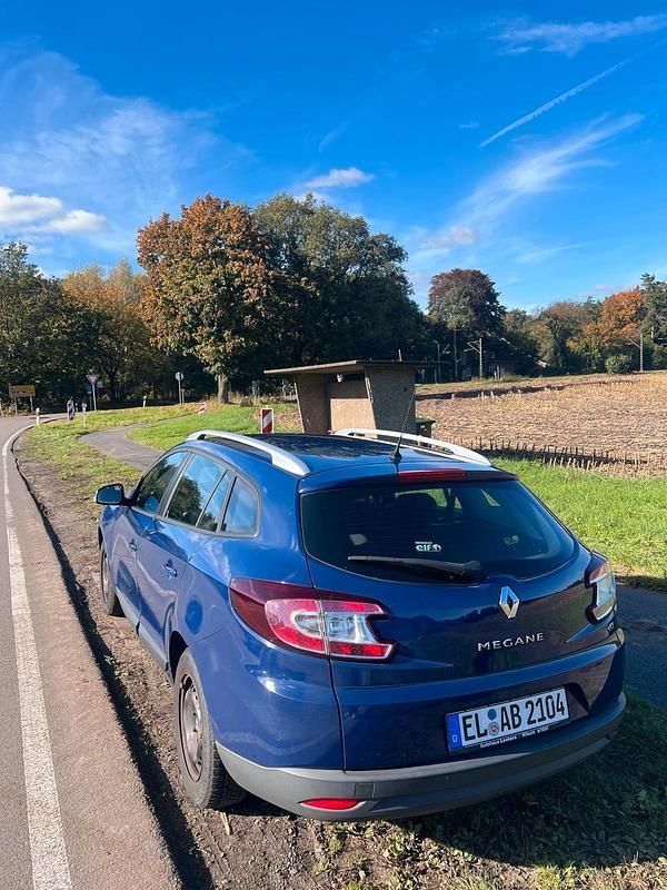 Gebraucht Renault Mégane GrandTour 110 PS (80 kW) 2009 Blau Kombi