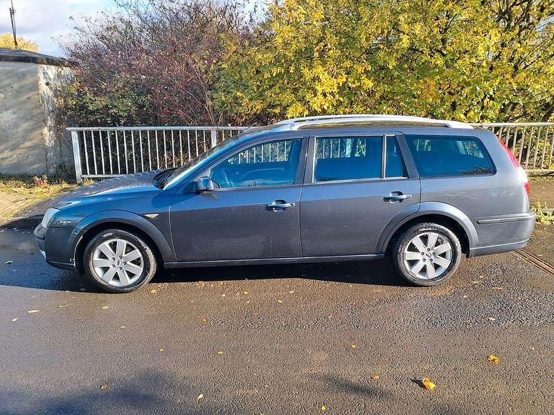 Gebraucht Ford Mondeo 125 PS (91 kW) 2007 Grau Limousine