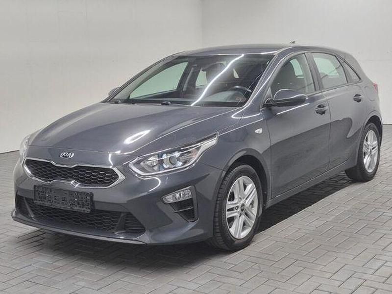 Gebraucht Kia Ceed 99 PS (72 kW) 2019 Pentagraumet. Kleinwagen