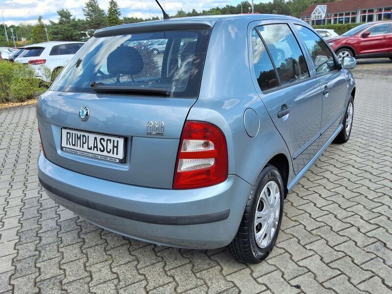 Gebraucht Skoda Fabia Comfort 75 PS (55 kW) 2003 Steingrau (metallic) Kleinwagen