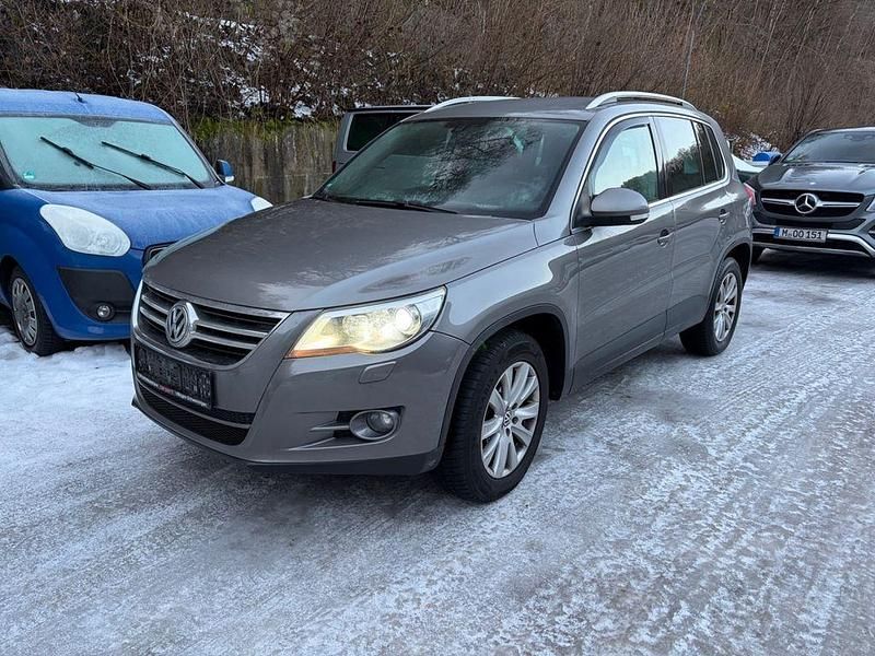 Grau Gebraucht 2008 VW Tiguan Sportline SUV | 3.650 € (Superpreis) - Bild 1/4