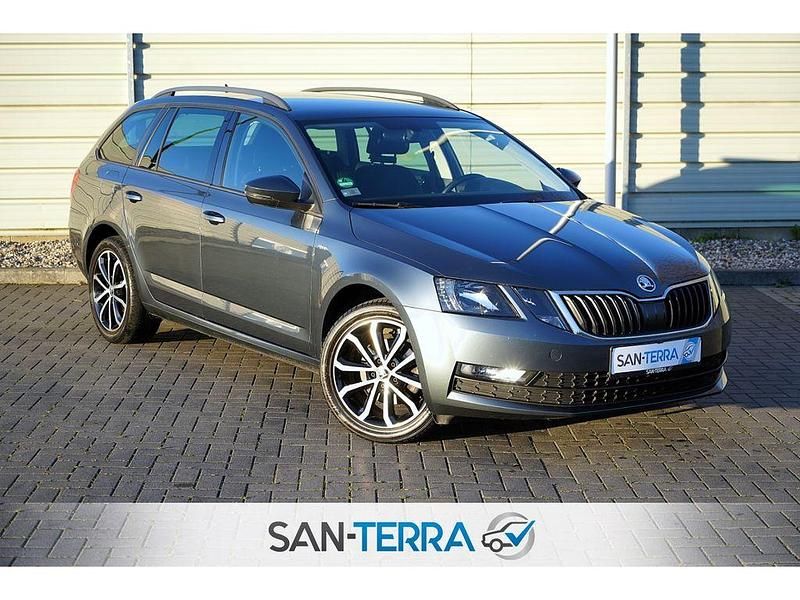 Grau Gebraucht 2019 Skoda Octavia Soleil Kombi | 11.745 € (Superpreis) - Bild 1/4