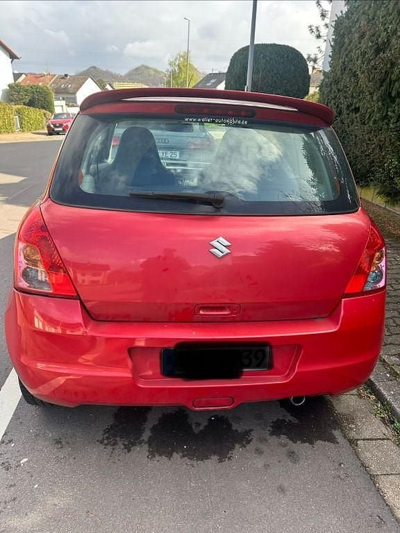 Gebraucht Suzuki Swift 92 PS (67 kW) 2008 Rot Kleinwagen