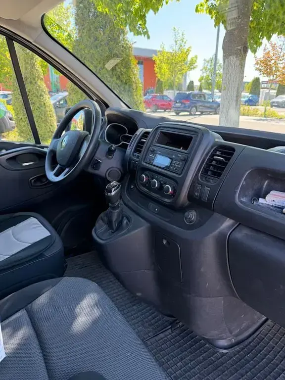 Gebraucht Renault Trafic 120 PS (88 kW) 2021 Weiß Van / Kleinbus