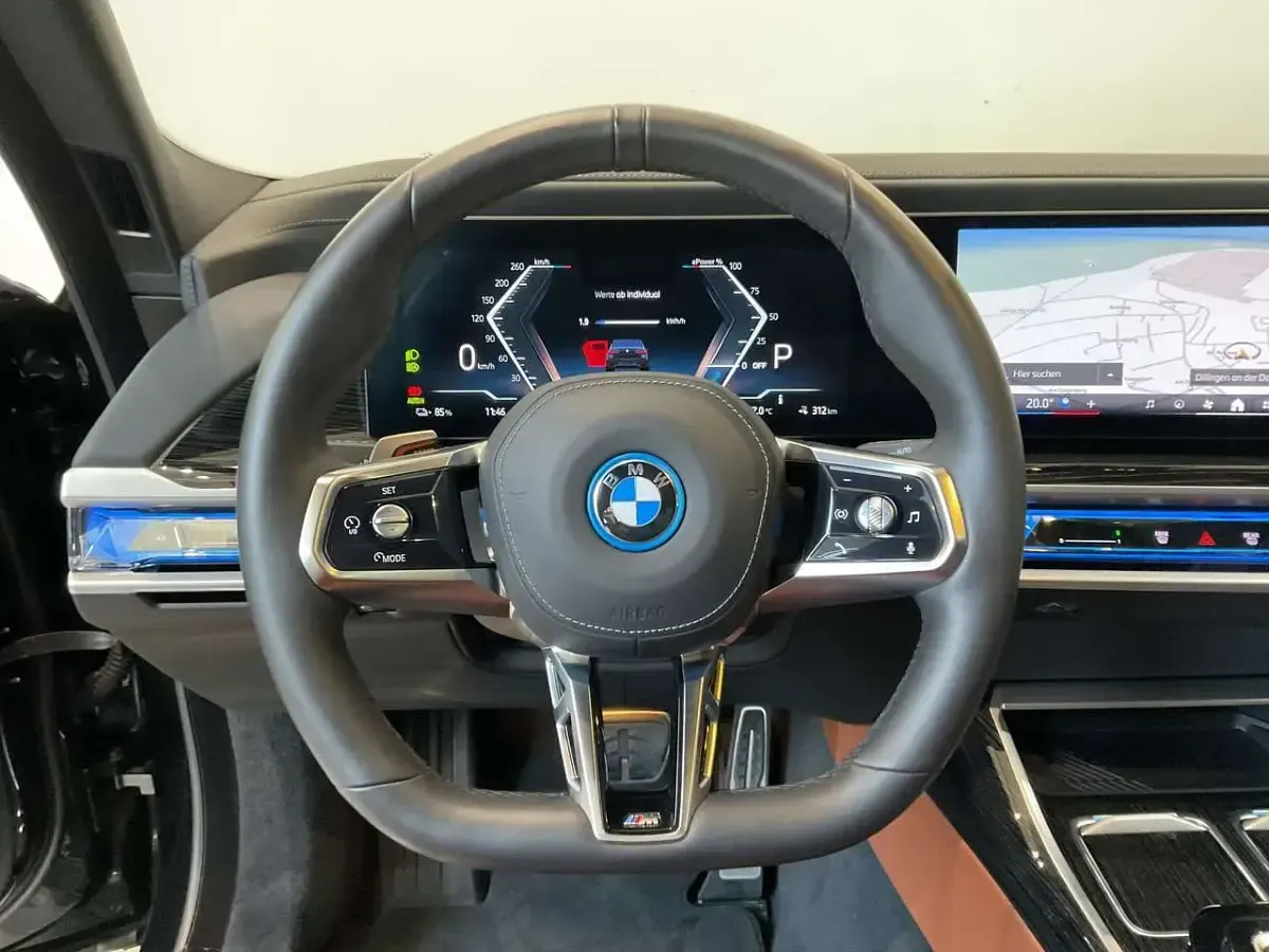Gebraucht BMW i7 M Sport 400 kW (544 PS) 2025 Saphirschwarz Limousine