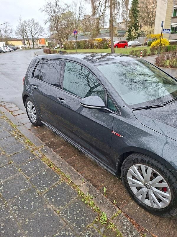 Gebraucht VW Golf VII GTI 220 PS (161 kW) 2015 Grau Kleinwagen