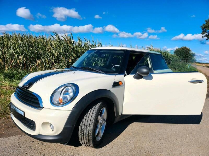 Weiß Gebraucht 2011 Mini ONE Kleinwagen | 5.100 € (Fairer Preis) - Bild 1/4