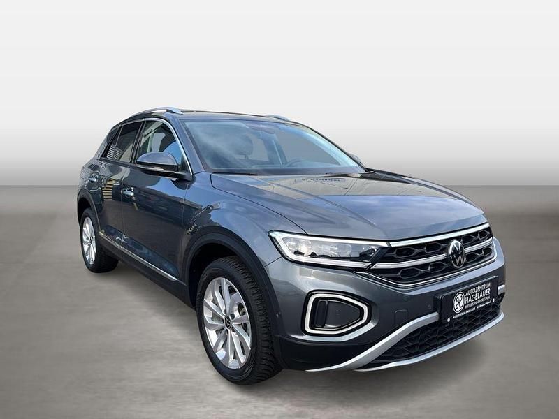 Gebraucht VW T-Roc Style 150 PS (110 kW) 2025 Grau SUV