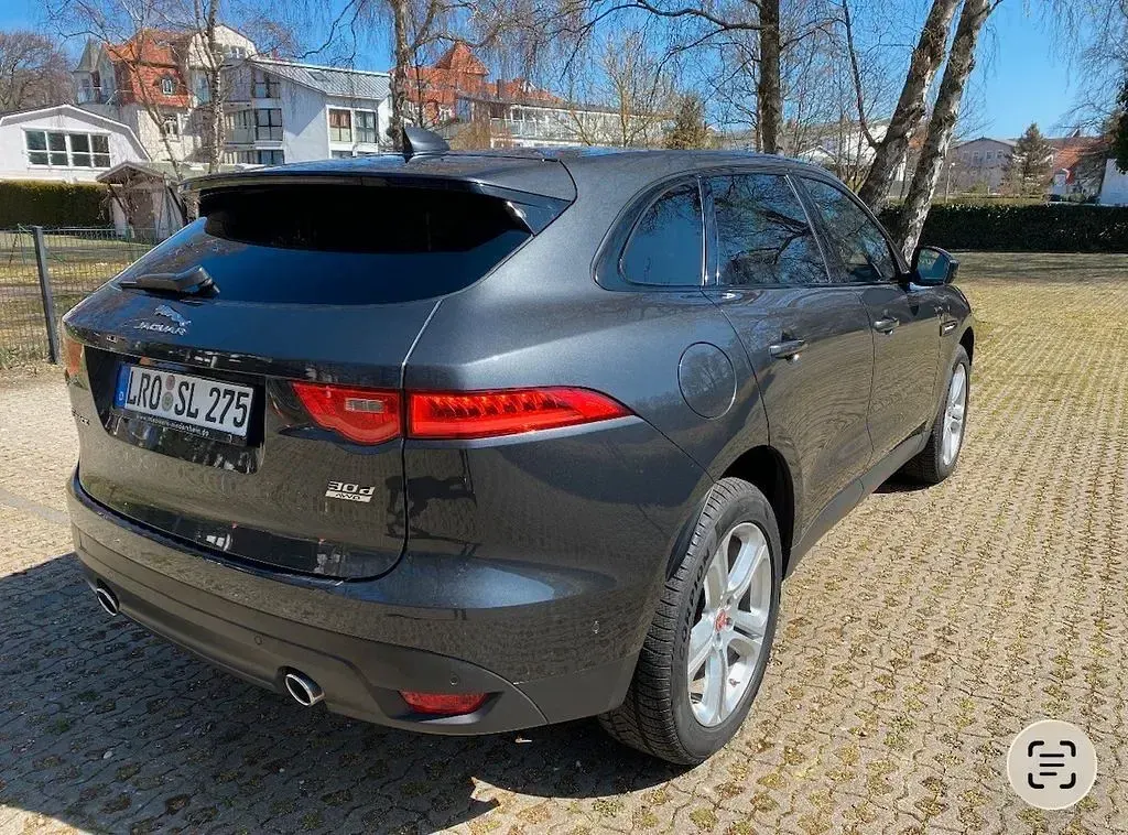 Gebraucht Jaguar F-Pace Portfolio 300 PS (220 kW) 2017 Grau SUV