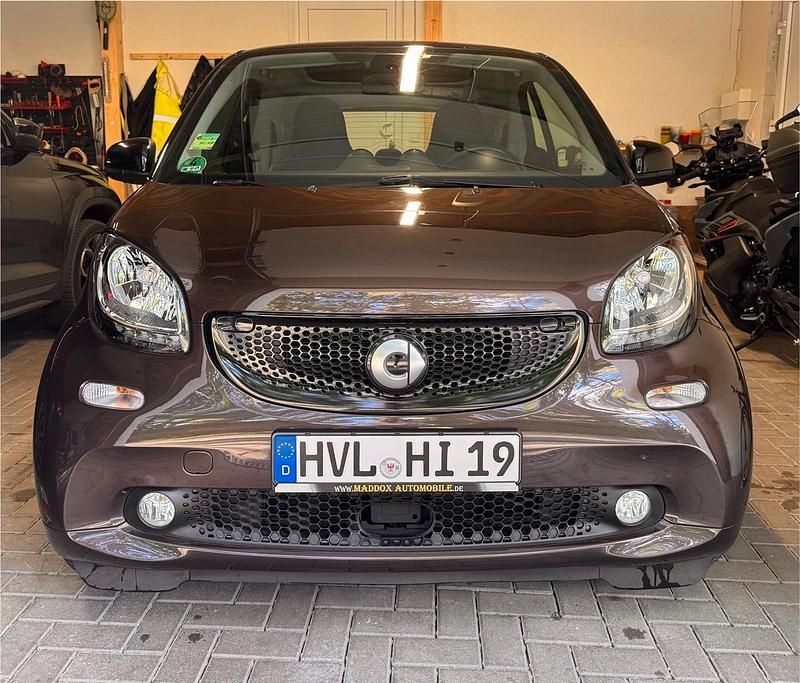 Andere farben Gebraucht 2018 Smart ForTwo Coupé Kleinwagen | 15.000 € (Fairer Preis) - Bild 1/4