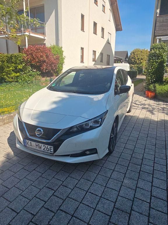 Gebraucht Nissan Leaf 110 kW (150 PS) 2018 Weiß Kleinwagen
