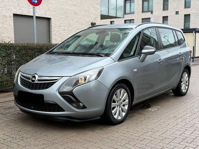 Gebraucht Opel Zafira Tourer Edition 140 PS (102 kW) 2012 Silber Van / Kleinbus