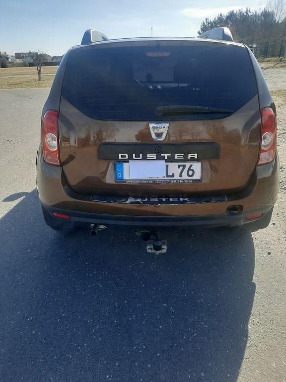 Gebraucht Dacia Duster Essentiel 114 PS (83 kW) 2013 Braun SUV