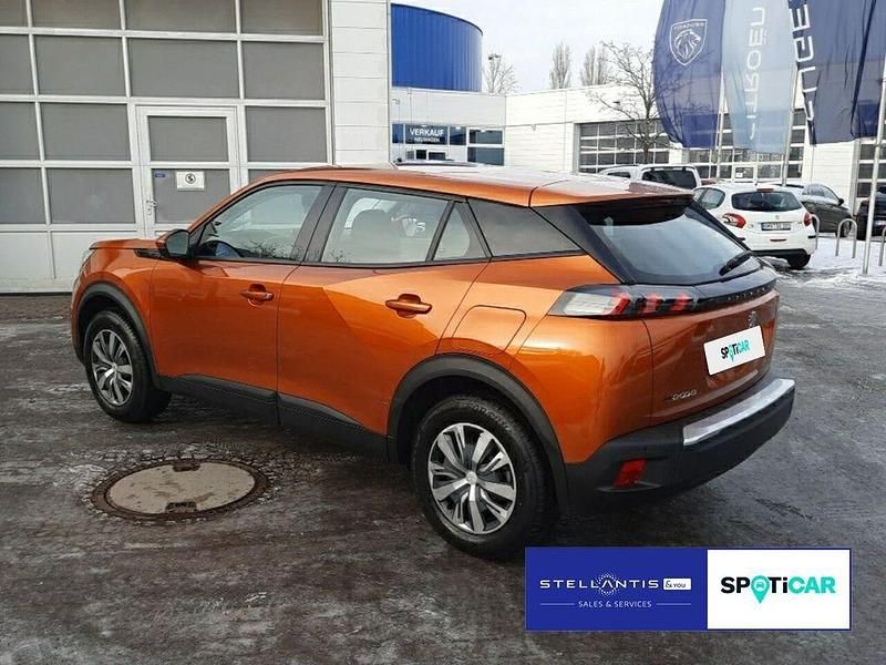 Gebraucht Peugeot e-2008 Active 100 kW (136 PS) 2021 Orange SUV
