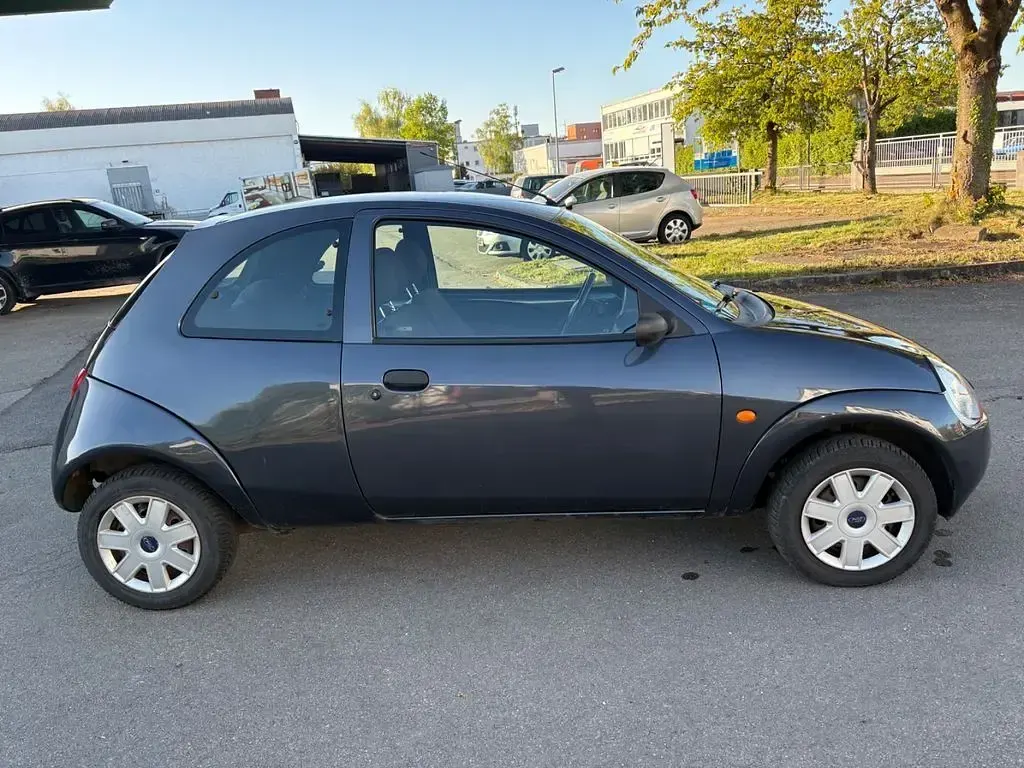 Second-hand Ford Ka Basis 60 CP (44 kW) 2007 Albastru Hatchback