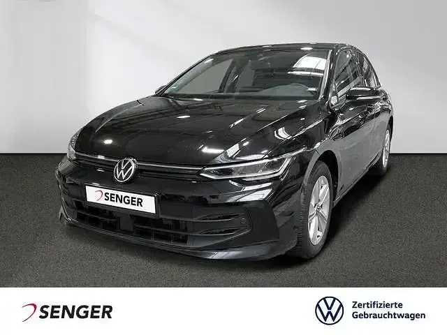 Gebraucht VW Golf VIII Life 150 PS (110 kW) 2025 Limousine