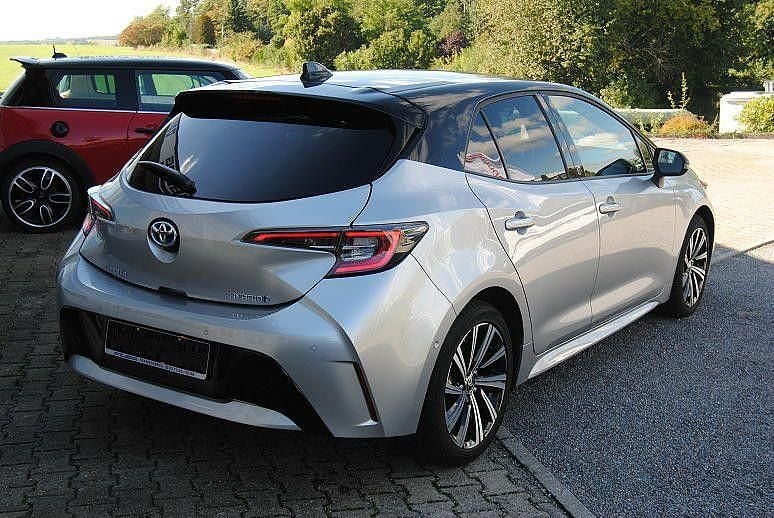 Gebraucht Toyota Corolla Style 122 PS (89 kW) 2022 Silber Limousine