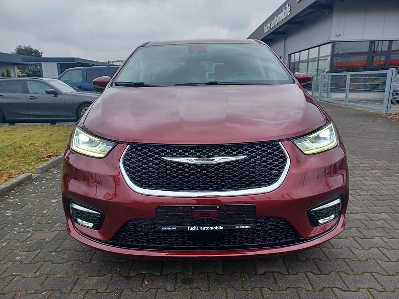 Gebraucht Chrysler Pacifica 291 PS (214 kW) 2024 Rot Van / Kleinbus