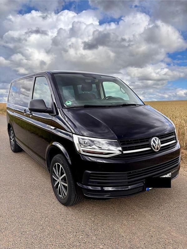 Second-hand VW Multivan 150 CP (110 kW) 2019 Negru Monovolum
