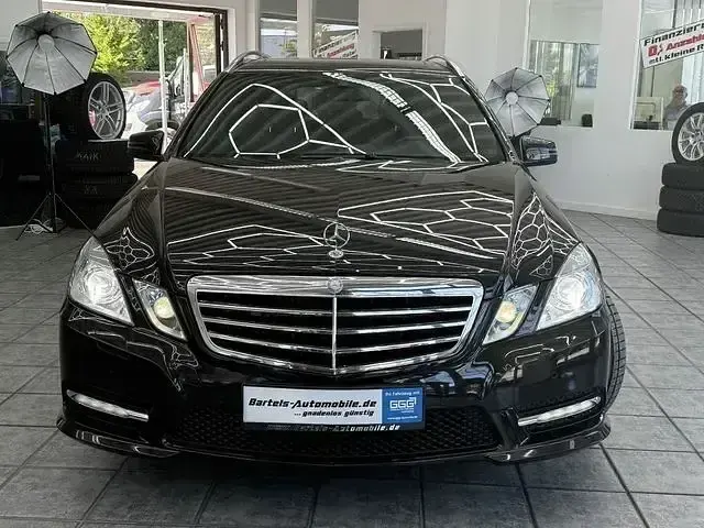 Gebraucht Mercedes E300 AMG line 231 PS (169 kW) 2012 Schwarz Kombi