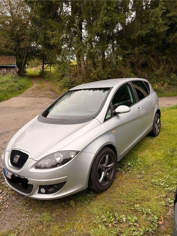 Silber Gebraucht 2006 Seat Altea Sport Van / Kleinbus | 2.250 € (Guter Preis) - Bild 1/4