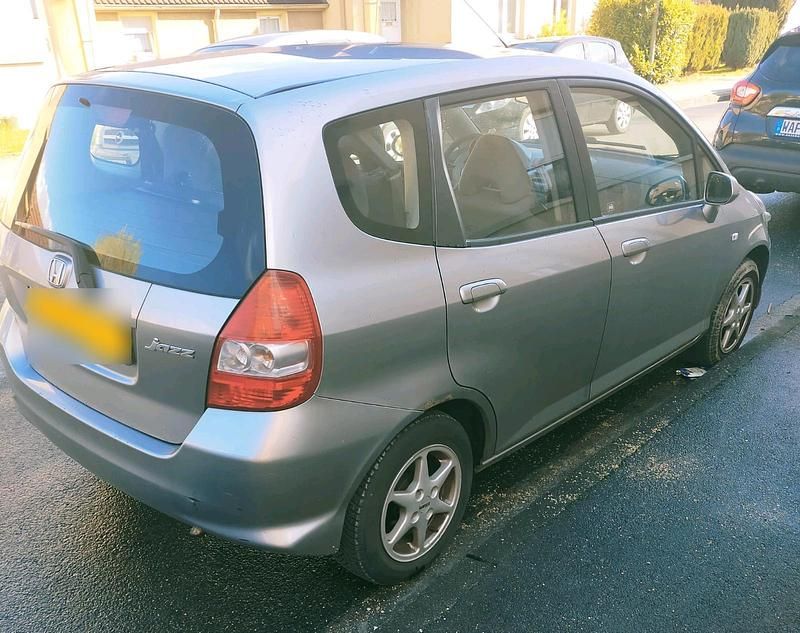 Gebraucht Honda Jazz 78 PS (57 kW) 2007 Grau Kleinwagen