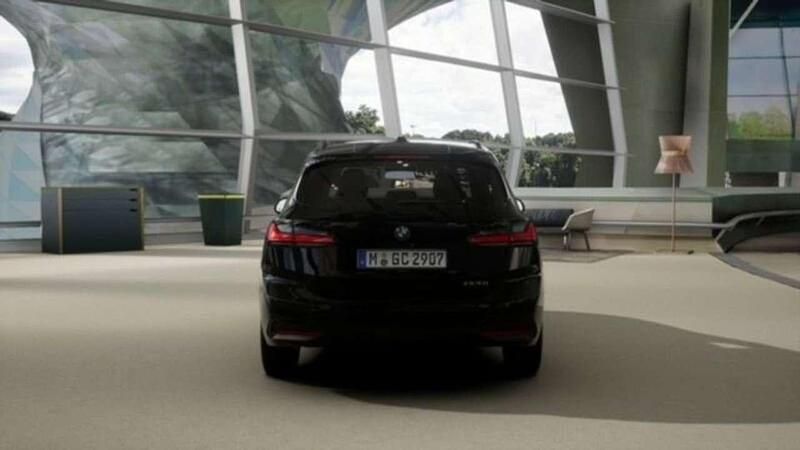 Neu BMW 220 170 PS (125 kW) 2026 Schwarz uni Kombi