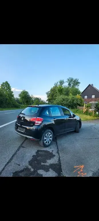 Usado Citroën C3 82 CV (60 kW) 2015 Negro Berlina