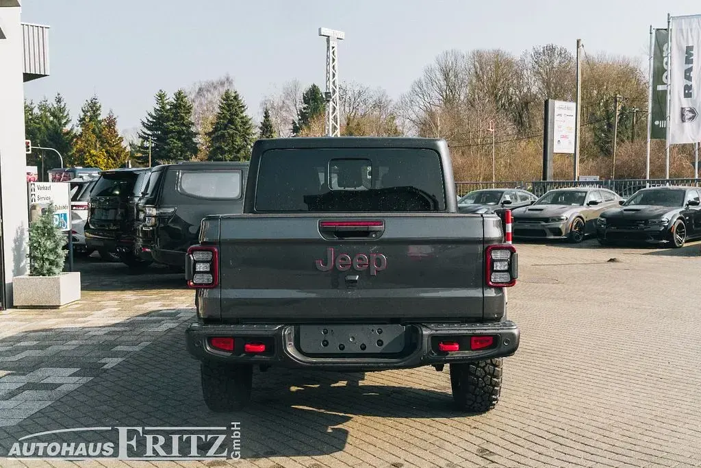 Neu Jeep Gladiator Rubicon 284 PS (208 kW) 2026 Grau Pickup
