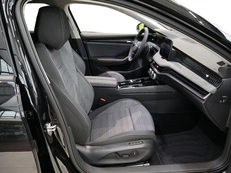 Neu Skoda Superb Selection 150 PS (110 kW) 2026 Schwarz Kombi