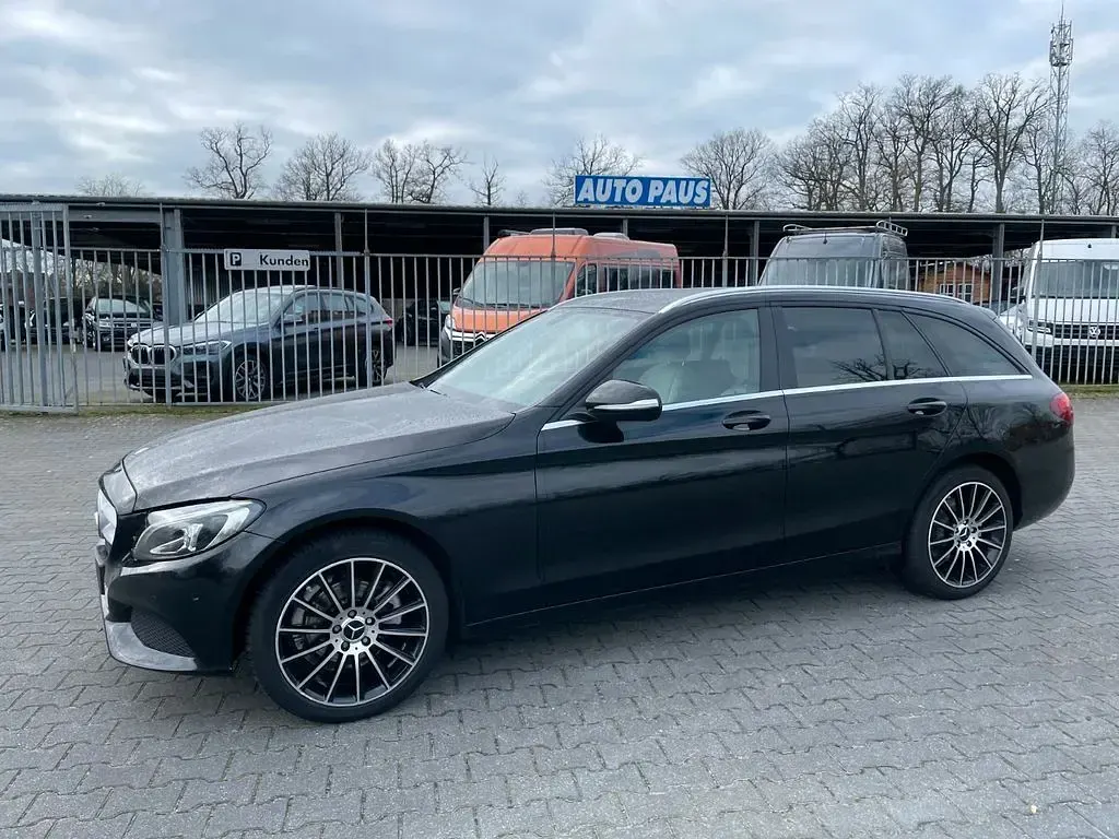 Gebraucht Mercedes C200 136 PS (100 kW) 2015 Schwarz Kombi
