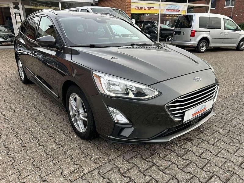 Grau Gebraucht 2019 Ford Focus Cool & Connect Kombi | 9.290 € (Fairer Preis) - Bild 1/4
