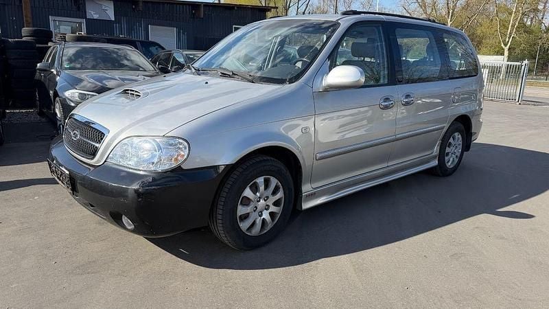 Gebraucht Kia Carnival EX 144 PS (105 kW) 2005 Silber Van / Kleinbus