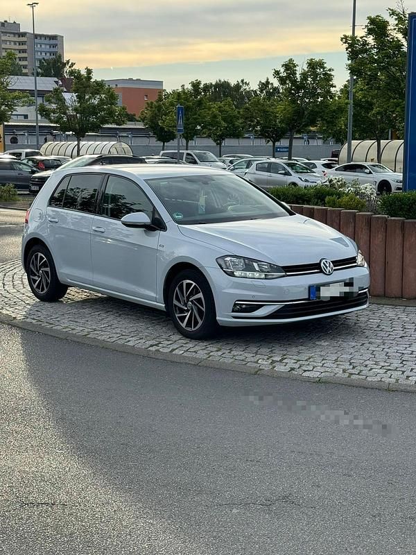 Gebraucht VW Golf VII Join 116 PS (85 kW) 2018 Weiß Limousine