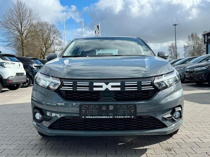 Gebraucht Dacia Sandero Expression 91 PS (66 kW) 2025 Grau Limousine
