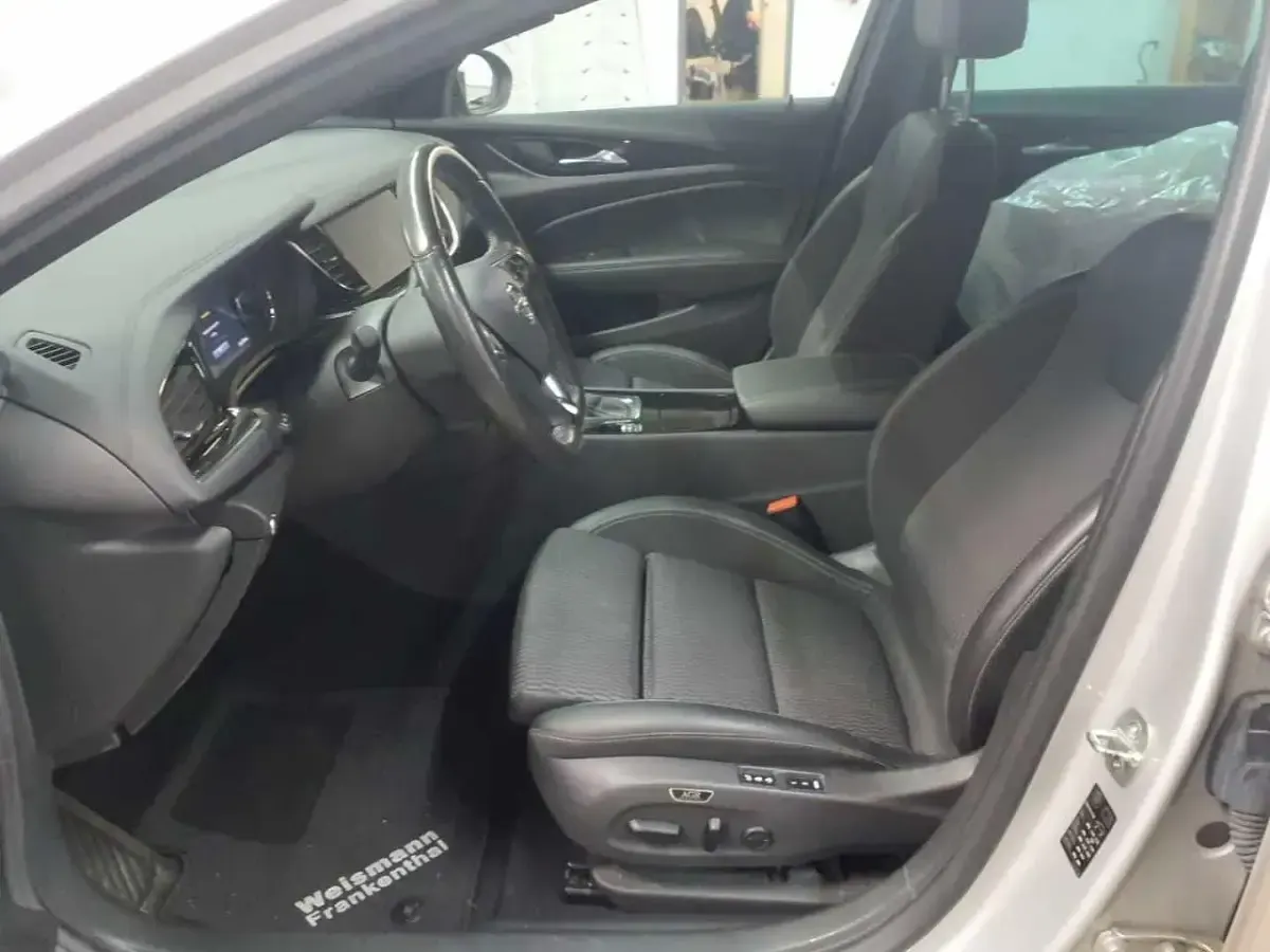 Gebraucht Opel Insignia 174 PS (127 kW) 2022 Silber Limousine