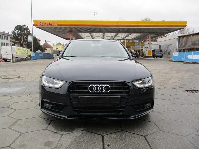 Gebraucht Audi A4 Ambition 204 PS (150 kW) 2013 Blau Kombi