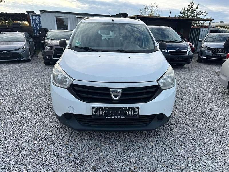 Gletscherweiss Gebraucht 2005 Dacia Lodgy Ambiance Van / Kleinbus | 1.999 € - Bild 1/4