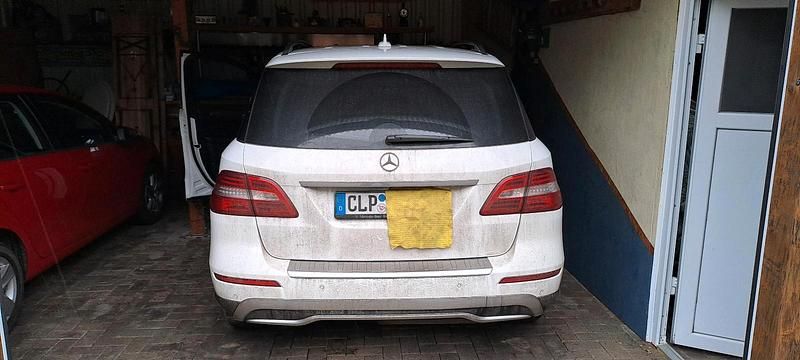 Gebraucht Mercedes ML250 204 PS (150 kW) 2015 Weiß SUV