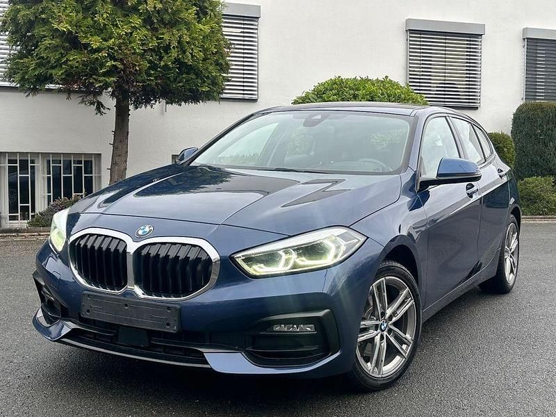 Gebraucht BMW 118 Shadowline 136 PS (100 kW) 2021 Blau Kleinwagen