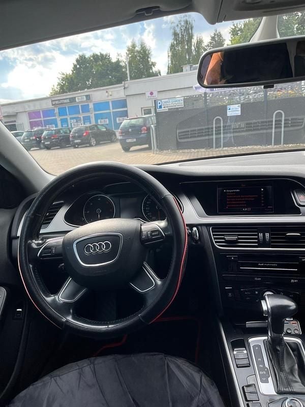 Gebraucht Audi A4 150 PS (110 kW) 2014 Schwarz Kombi