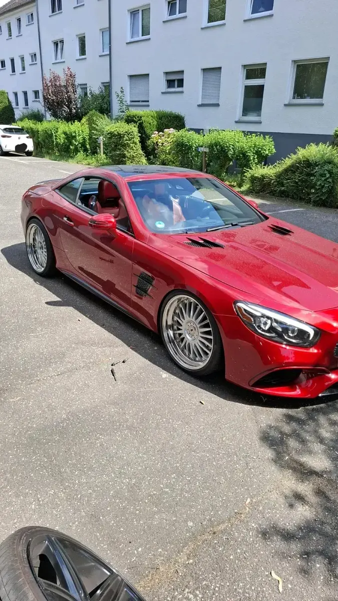 Gebraucht Mercedes SL500 AMG 455 PS (334 kW) 2017 Rot Cabrio