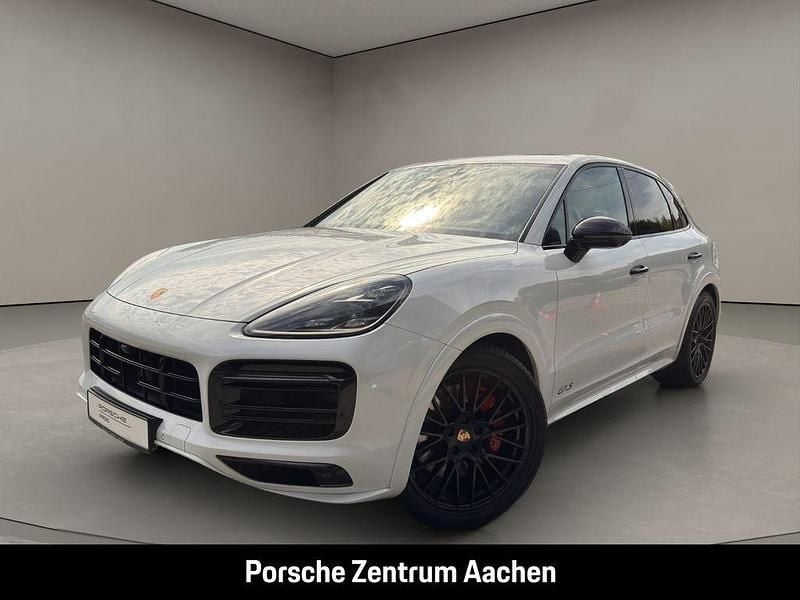 Weiss Gebraucht 2023 Porsche Cayenne GTS SUV | 99.900 € (Fairer Preis) - Bild 1/4