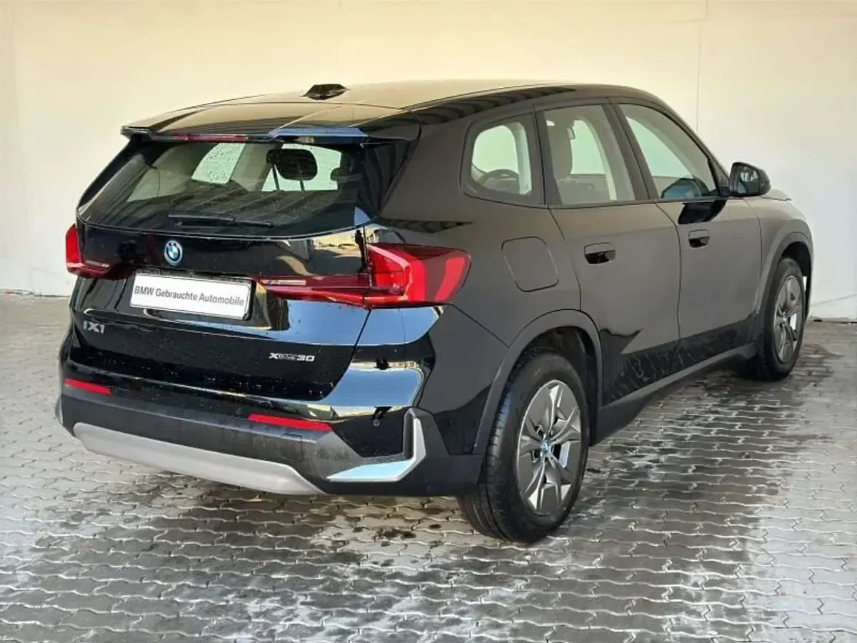 Gebraucht BMW iX1 Performance 225 kW (306 PS) 2023 Schwarz SUV