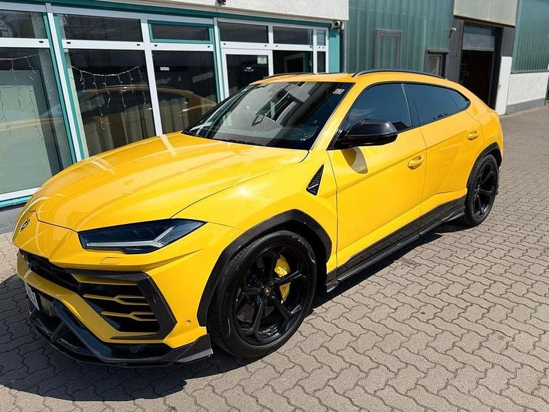 Second-hand Lamborghini Urus 650 CP (478 kW) 2023 Galben SUV