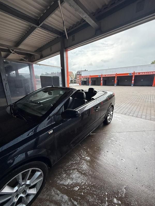 Schwarz Gebraucht 2007 Opel Astra Cabriolet Cabrio | 2.400 € (Guter Preis) - Bild 1/4