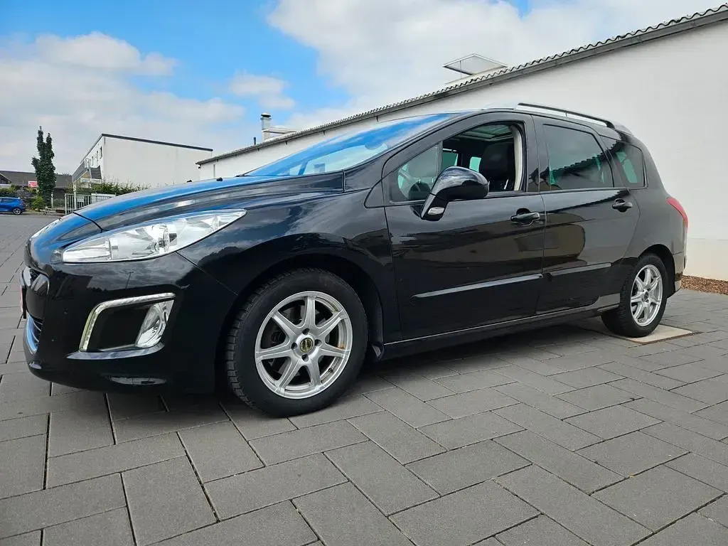 Gebraucht Peugeot 308 163 PS (119 kW) 2012 Schwarz Limousine