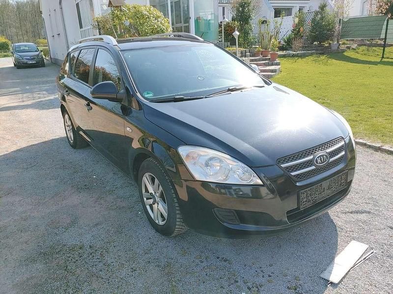Schwarz Gebraucht 2009 Kia Ceed Sportswagon EX Kombi | 1.500 € (Fairer Preis) - Bild 1/4
