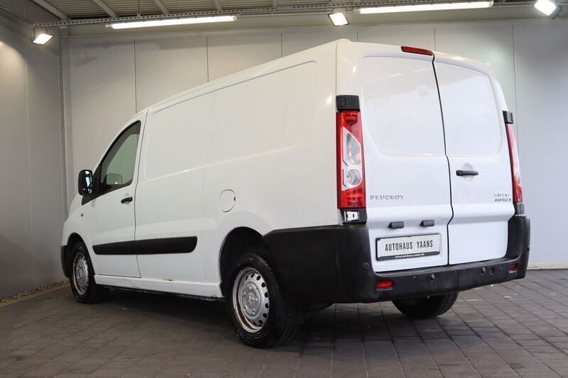 Gebraucht Peugeot Expert Avantage 128 PS (94 kW) 2014 Lack weiss banquise/deckende l Van