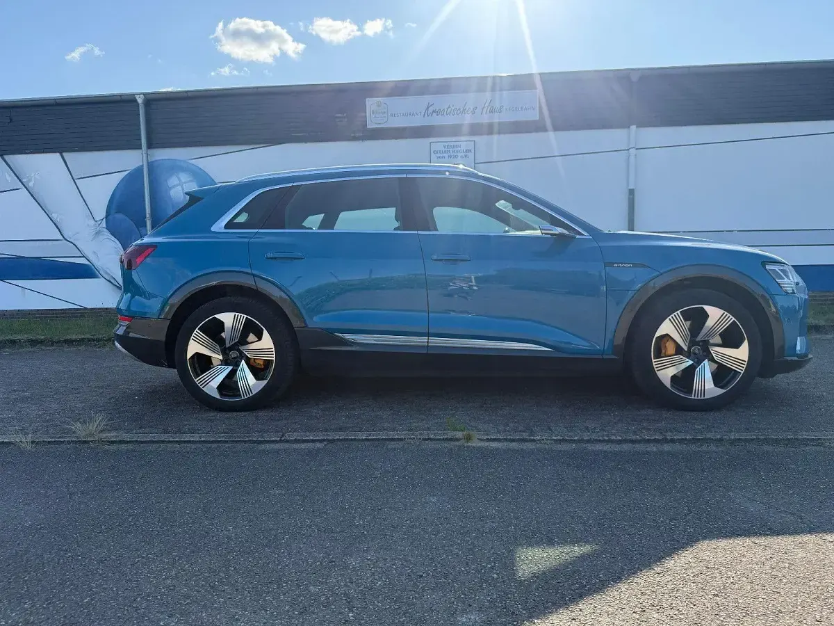Gebraucht Audi e-tron Advanced 300 kW (408 PS) 2019 Blau SUV